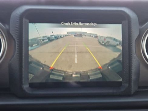 Used 2020 Jeep Wrangler Unlimited Rubicon image 16