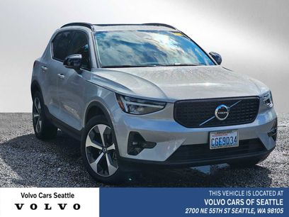 Used 2023 Volvo XC40 B5 Plus w/ Protection Package Premier