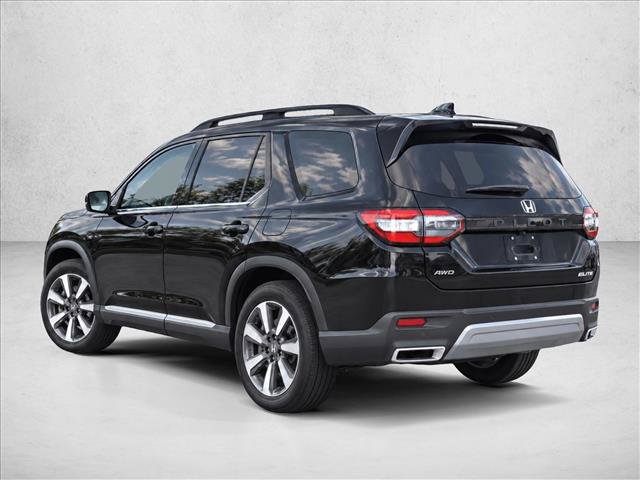 Used 2025 Honda Pilot Elite image 5