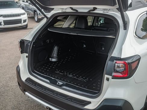 Used 2023 Subaru Outback Touring XT AWD/4WD image 43