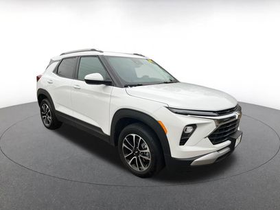 Used 2025 Chevrolet TrailBlazer LT w/ Driver Confidence Package