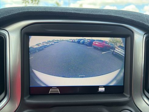 Used 2021 Chevrolet Silverado 1500 LT image 11