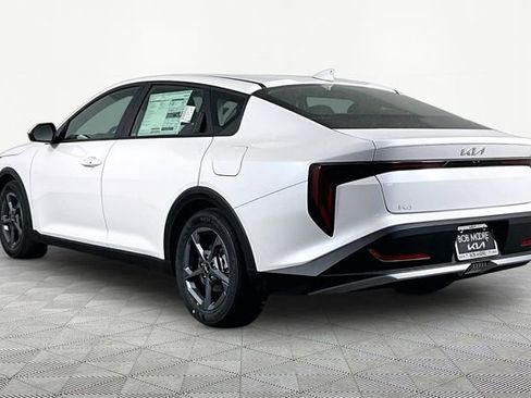 New 2026 Kia K4 FWD image 4