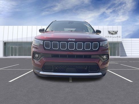 Used 2022 Jeep Compass Limited AWD/4WD image 3
