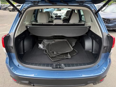 Used 2023 Subaru Forester Premium AWD/4WD image 28