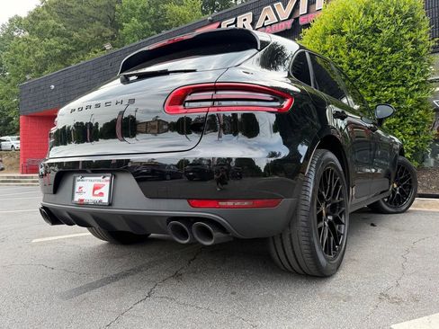 Used 2018 Porsche Macan Sport Edition AWD/4WD image 13