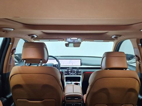 Used 2025 Genesis GV80 2.5T Prestige image 17