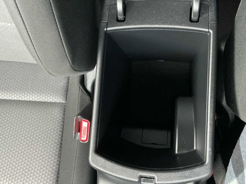 Used 2025 Kia Soul LX image 25