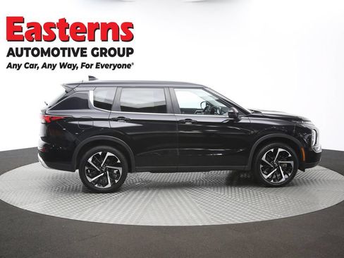 Used 2024 Mitsubishi Outlander SE AWD/4WD image 44