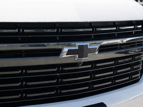 Used 2022 Chevrolet Tahoe RST w/ Sport Performance Package AWD/4WD image 11