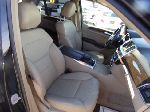 Used 2014 Mercedes-Benz ML 350 2WD image 26