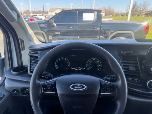 Used 2022 Ford Transit 350 DRW RWD image 22