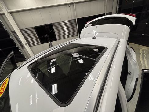 Used 2022 Buick Encore GX Essence w/ Experience Buick Package image 10