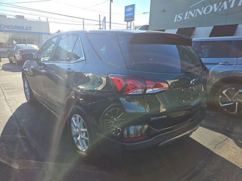 Used 2023 Chevrolet Equinox LT image 3