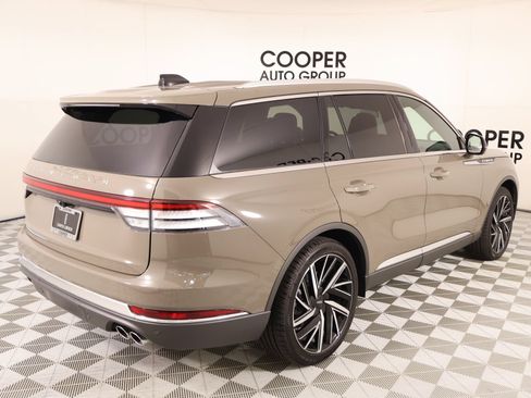 Used 2026 Lincoln Aviator Reserve AWD/4WD image 22