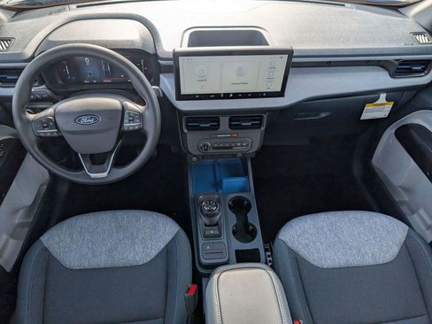 New 2025 Ford Maverick XLT image 42