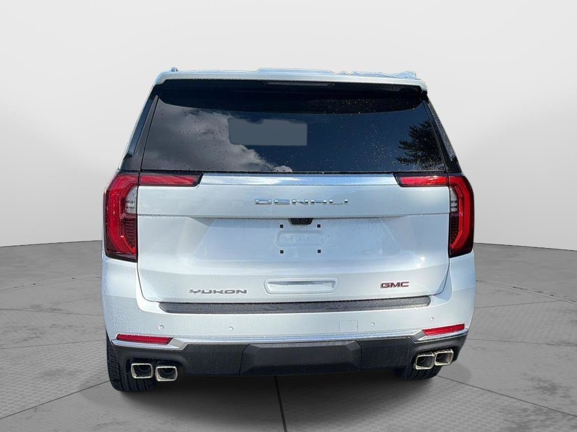 New 2026 GMC Yukon Denali w/ Denali Reserve Package AWD/4WD image 6