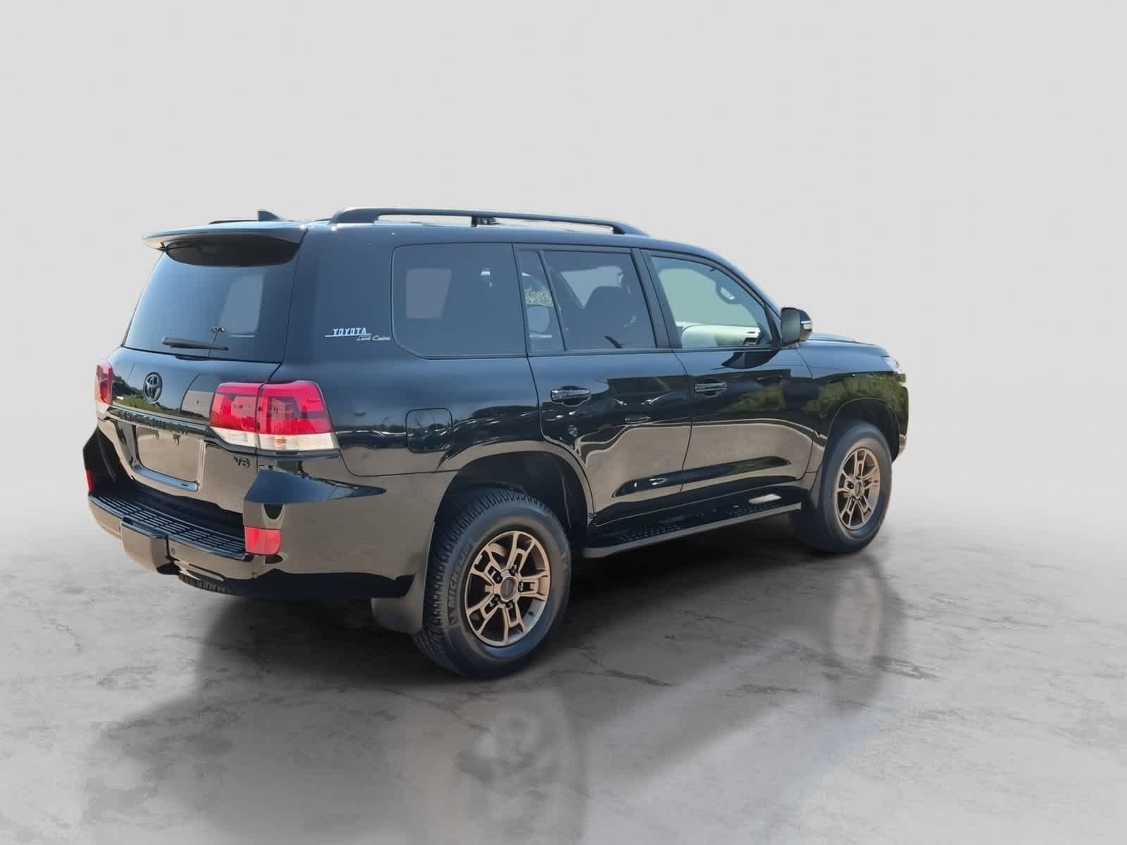 Used 2021 Toyota Land Cruiser Heritage Edition AWD/4WD image 8