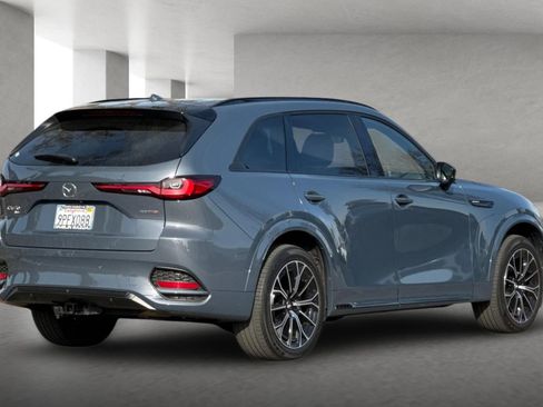 Certified 2025 MAZDA CX-70 3.3 Turbo S w/ Premium Package AWD/4WD image 4