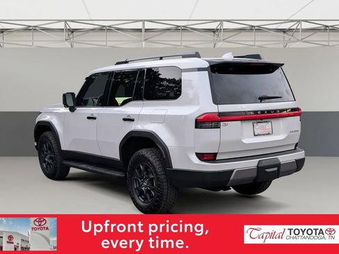 Used 2024 Lexus GX 550 image 5