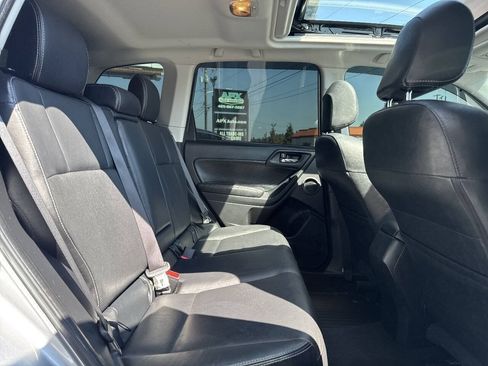 Used 2015 Subaru Forester 2.0XT Touring AWD/4WD image 20