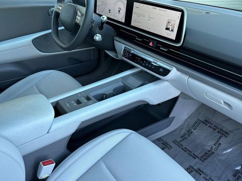 Used 2023 Hyundai Ioniq 6 SEL image 13