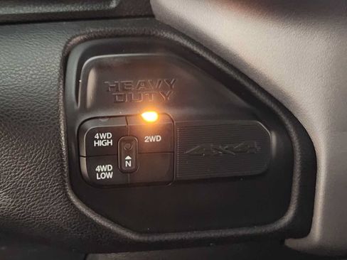 Used 2024 RAM 2500 Big Horn AWD/4WD image 17