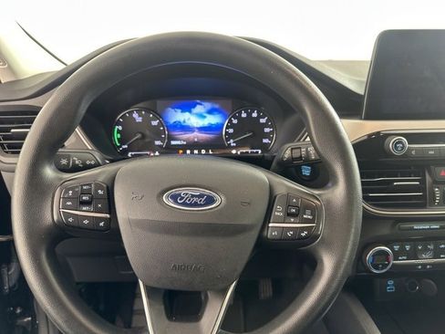 Used 2021 Ford Escape SE image 14