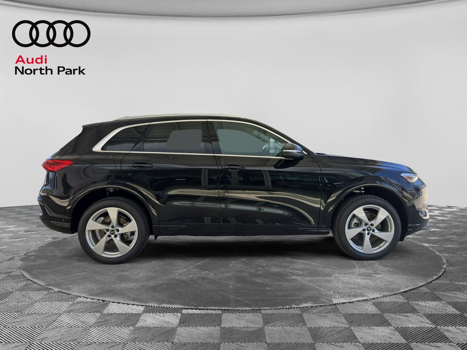New 2026 Audi Q5 Premium Plus AWD/4WD image 6
