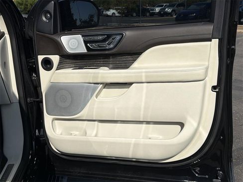 Used 2021 Lincoln Navigator L Black Label w/ Cargo Convenience Package image 33