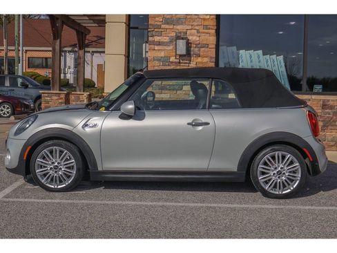 Used 2018 MINI Cooper S image 6