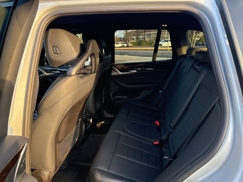 Used 2019 BMW X3 sDrive30i w/ Premium Package image 10