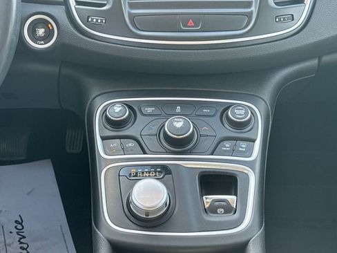 Used 2016 Chrysler 200 LX image 23