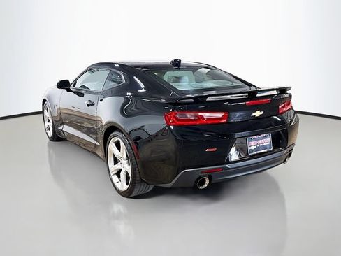 Used 2016 Chevrolet Camaro SS RWD image 8