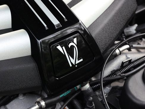 Used 2019 Rolls-Royce Dawn image 33