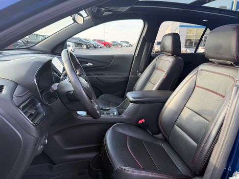 Used 2022 Chevrolet Equinox RS w/ RS Leather Package image 12
