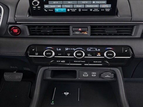 Certified 2025 Honda Pilot EX-L image 24