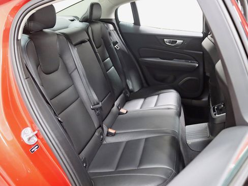 Used 2023 Volvo S60 T8 Plus AWD/4WD image 28