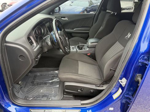 Used 2020 Dodge Charger Scat Pack RWD image 25