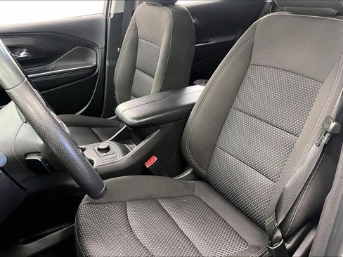 Used 2024 GMC Terrain SLE FWD image 21