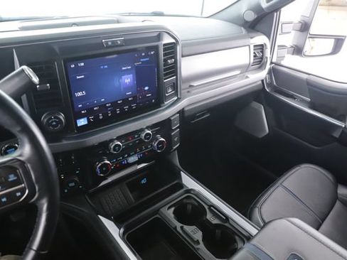 Used 2025 Ford F250 Platinum AWD/4WD image 31
