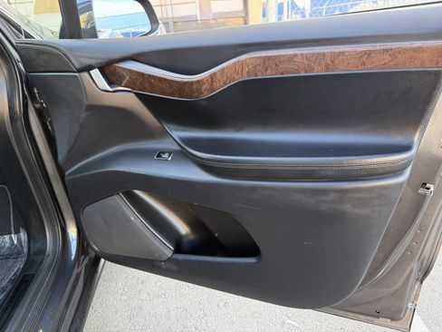 Used 2019 Tesla Model X Long Range image 31