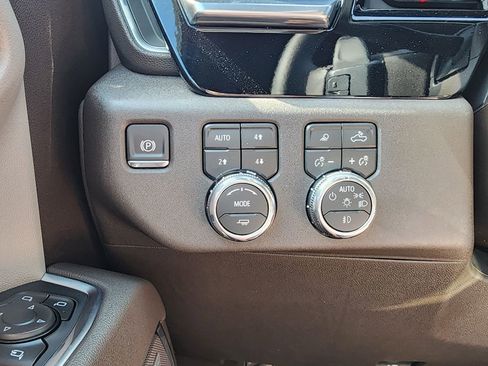 New 2026 GMC Sierra 1500 SLT w/ SLT Premium Plus Package AWD/4WD image 19