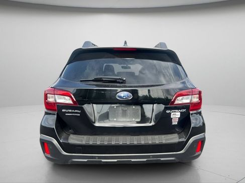 Used 2018 Subaru Outback 2.5i Limited AWD/4WD image 6