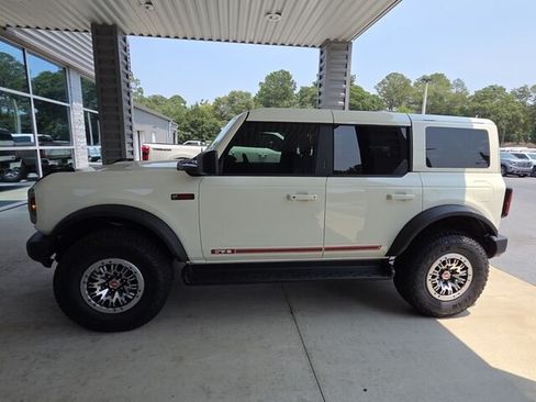 Used 2026 Ford Bronco Outer Banks w/ Sasquatch Package AWD/4WD image 5