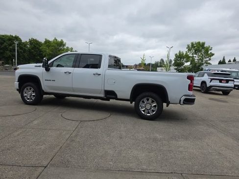 Used 2022 Chevrolet Silverado 3500 High Country w/ Z71 Off-Road Package AWD/4WD image 12