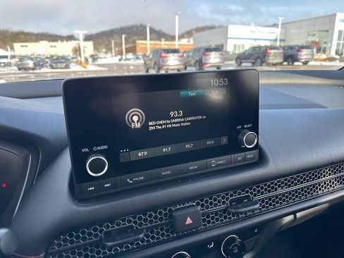 Used 2024 Honda HR-V Sport image 17