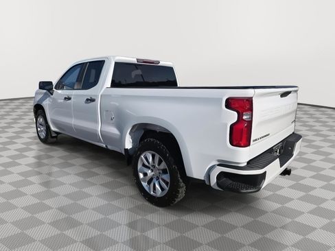 Used 2021 Chevrolet Silverado 1500 Custom image 8