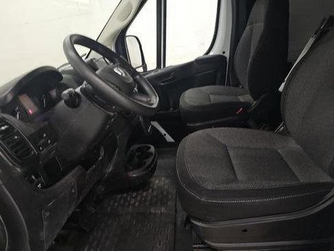 Used 2025 RAM ProMaster 2500 w/ Convenience Group FWD image 5