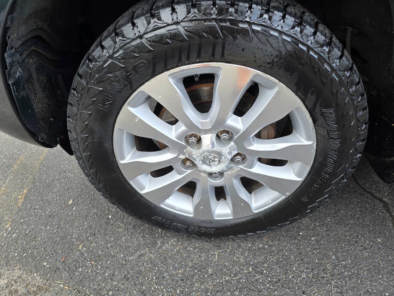 Used 2008 Toyota Sequoia Platinum w/ Cold Area Pkg AWD/4WD image 12